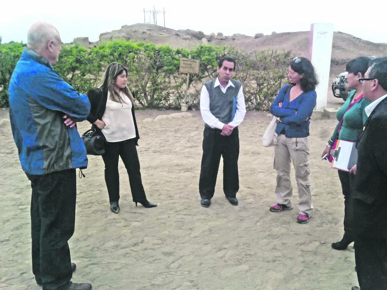 Directora de DIRCETUR Ica desairó a consejera Esther Cartagena