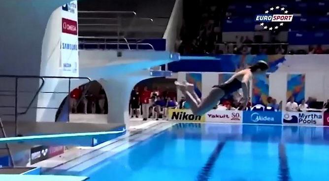YouTube: Esta clavadista hizo el peor clavado en la historia de esta disciplina (VIDEO)