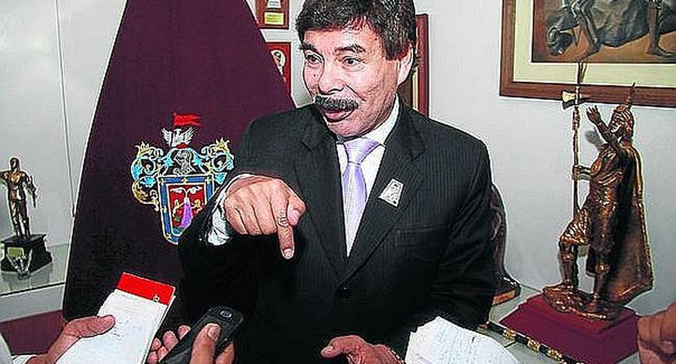 Alfredo Zegarra renunciará a su cargo de alcalde en la MPA EDICION