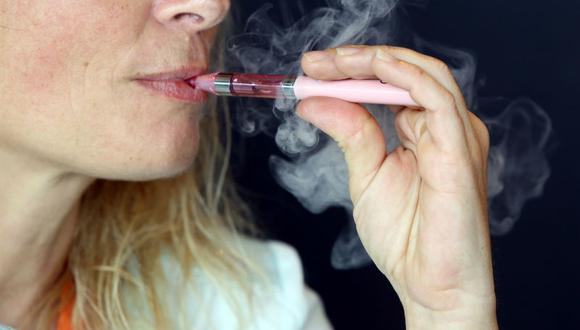 Cigarros electrónicos son de 5 a 15 veces más cancerígenos que nicotina