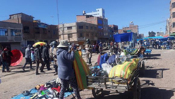 Cantidad de comerciantes ambulantes se duplicó en calles de Juliaca