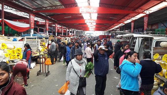 Dos mil comerciantes del Mercado Grau piden ser incluidos en privatización