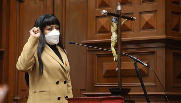 Congreso: Elizabeth Medina de Perú Libre generó críticas por defender posición antivacunas en el pleno. (Foto: Congreso)
