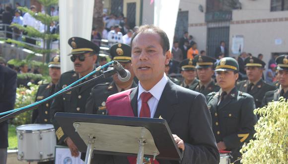 Gobernador regional de Apurímac emplaza al MEF y MTC por trabar presupuestos para obras
