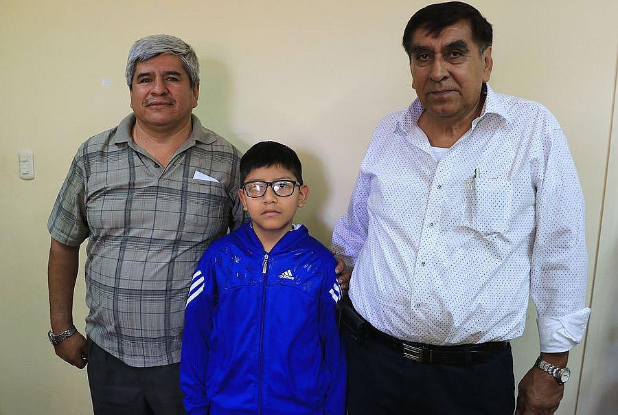 Consejeros gestionan apoyo del GRM para campeón ajedrecista