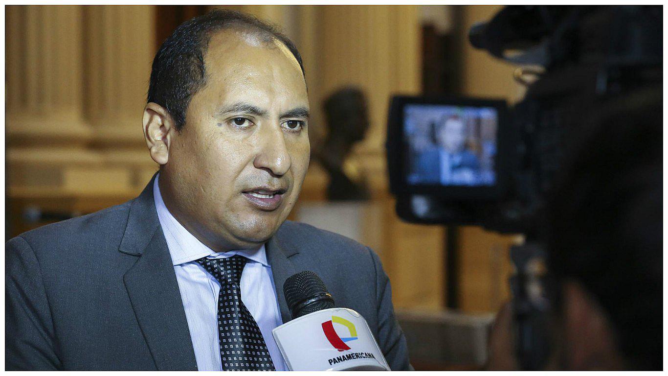 ​Bloque “mendocista” de FA pide sustento de retiro de Richard Arce