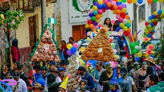 La Libertad: Fiesta multicolor en “Carnaval Cachicadanense” 