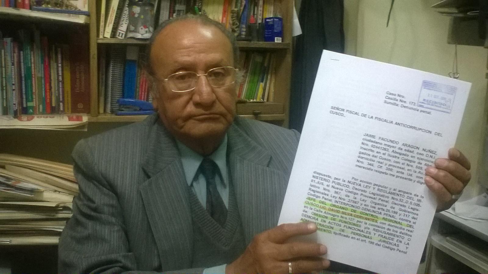 Cusco: denuncian a representante de la Contraloría General de la República  (VÍDEO)