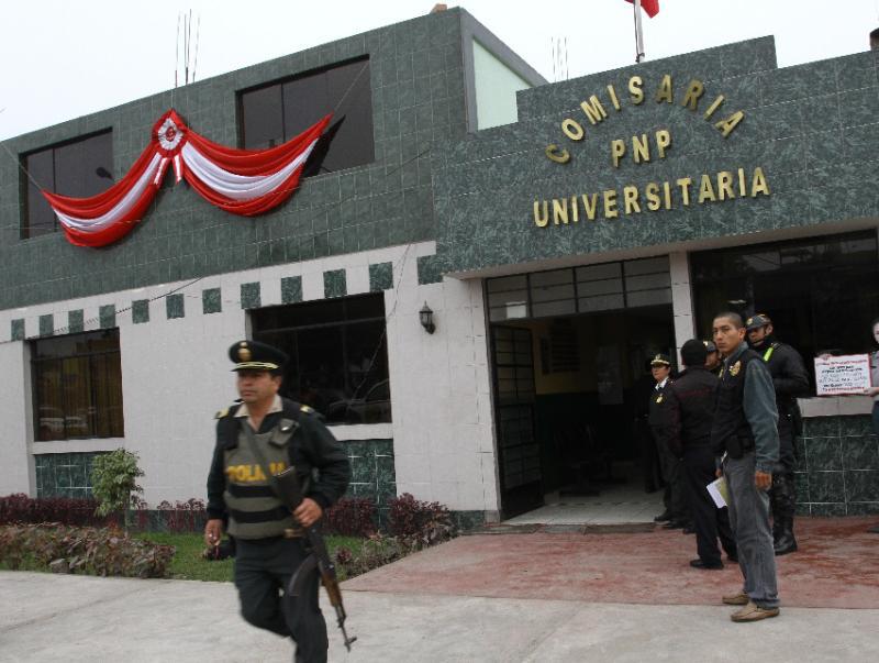 Desarticulan banda de asaltantes de vehículos en Comas 