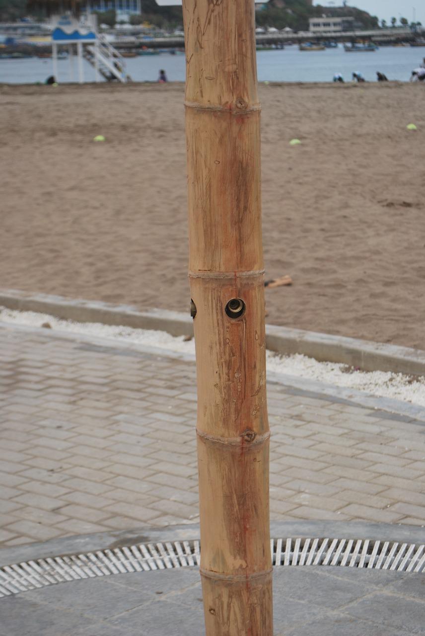 Así quedaron las duchas que estaban destinadas para el uso de los bañistas. (Foto: Municipalidad de Chorrillos)