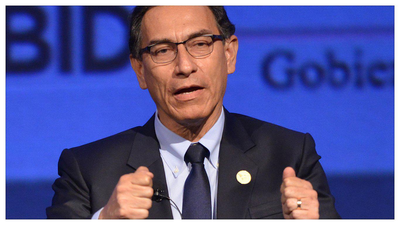 Martín Vizcarra pidió a nuevas autoridades municipales y regionales luchar contra la corrupción 