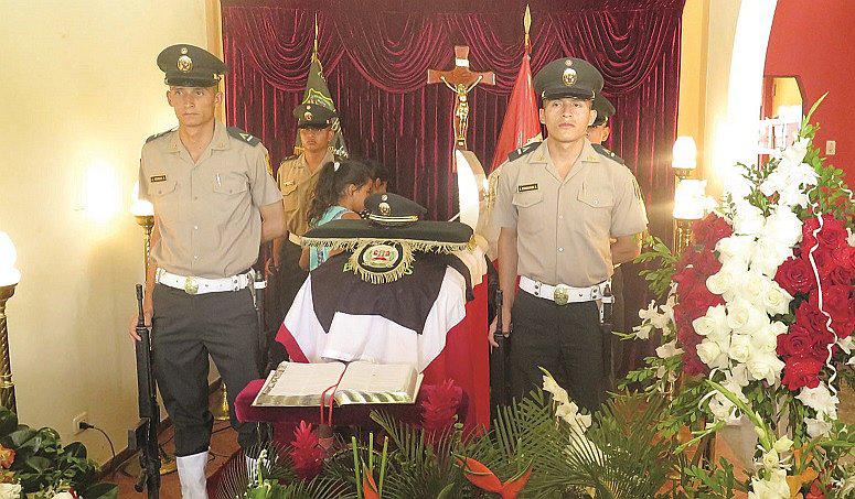 Tumbes: Entierran a policía que murió en un accidente en la ciudad de Trujillo