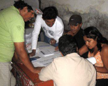 Apra: Urnas con broncas