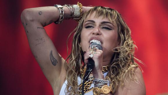 Miley Cyrus anuncia su participación en la Super Bowl 2021. (Foto: Oli SCARFF / AFP).