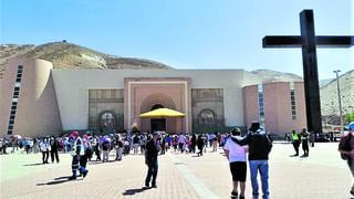 Arequipa: Fieles visitan a la Virgen de Chapi por devoción luego de 2 años