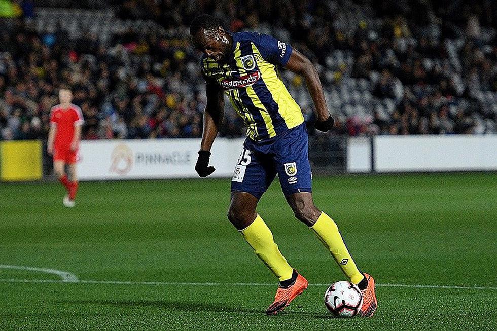 Usaín Bolt hizo realidad su sueño de ser futbolista con debut en liga australiana (GALERÍA Y VIDEO) 