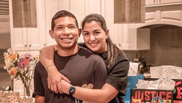 Ana Siucho junto a su esposo, el futbolista Edison Flores. (Foto: @ana_siucho53)