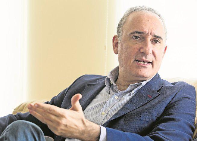 Álex Kouri no irá en la lista del Congreso del Apra