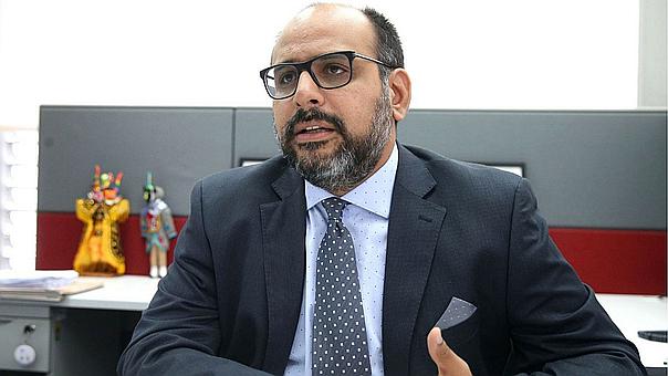 Ministro de Educación Daniel Alfaro confirmó aumento salarial para docentes en el 2019