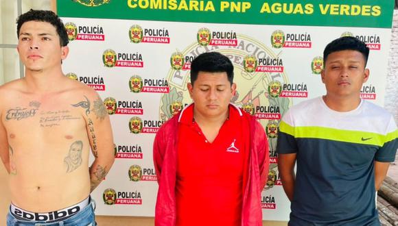 Detienen a tres hombres que pretendían arrebatar sus pertenencias a una extranjera que había abordado un taxi rumbo a Ecuador.