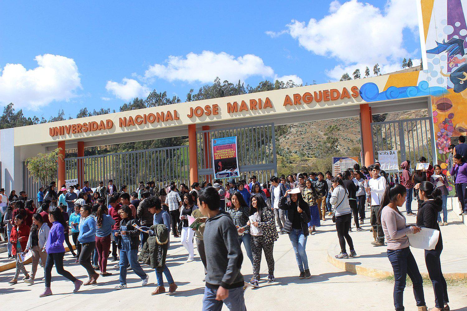Egresados de la universidad realizarán prácticas en tambos de Apurímac
