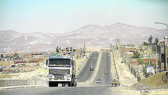 Detectan perjuicio por S/ 86 millones en construcción de carretera Arequipa - La Joya