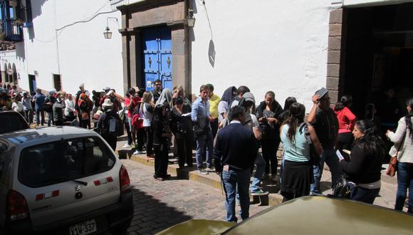 Machu Picchu: turistas hacen largas colas para acceder a cupos