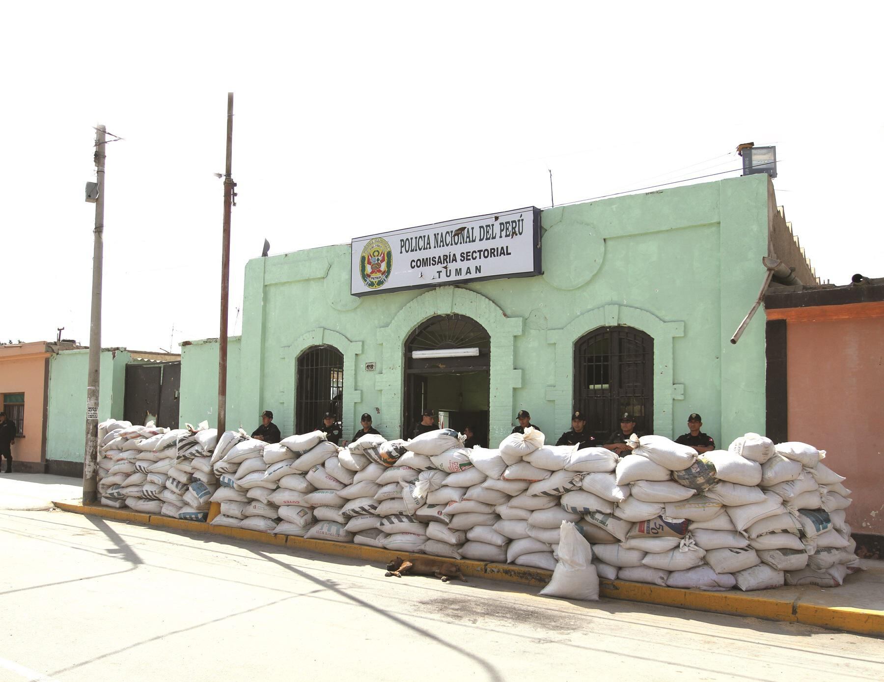 El alcalde de Tumán y varios policías en caso Oviedo
