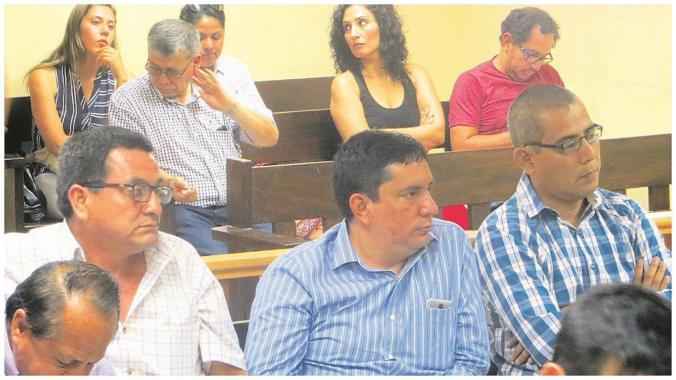 Condenan a Torres y sus exfuncionarios por coima