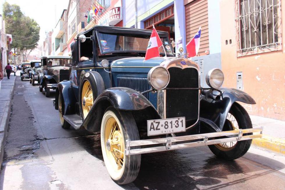 Autos de colección recorrieron Moquegua