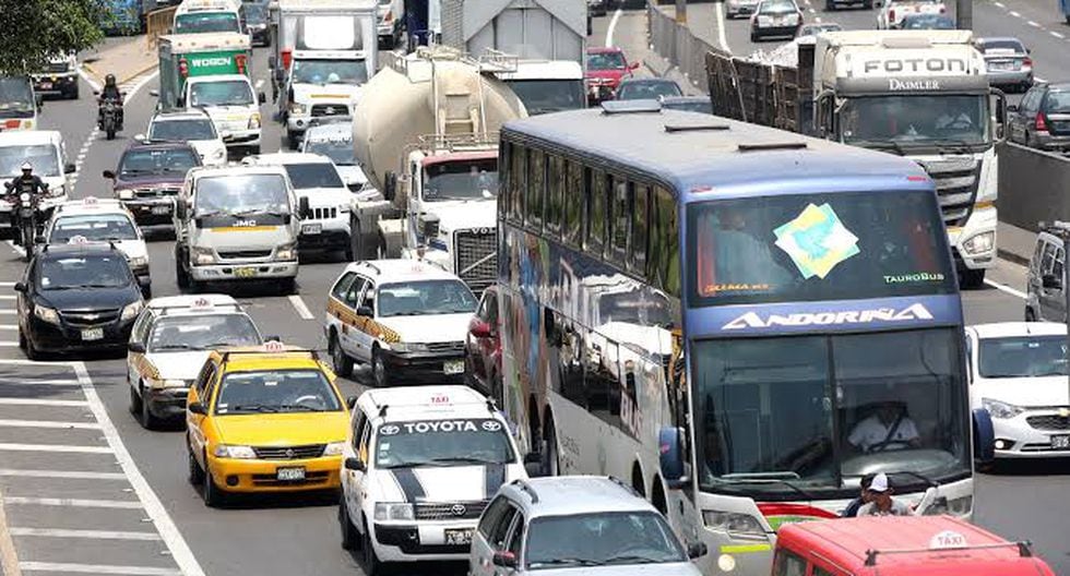 “Bono del chatarreo” se enfrenta al reto de aliviar tráfico y contaminación/ Foto: Andina