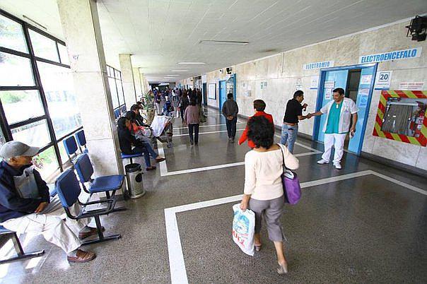 Trabajadores de pymes que entren a planilla podrán quedarse en el SIS