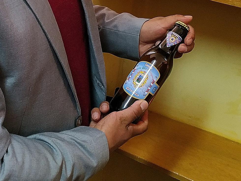 Licor de Ayrampo y cerveza de papa hechos en Huancavelica