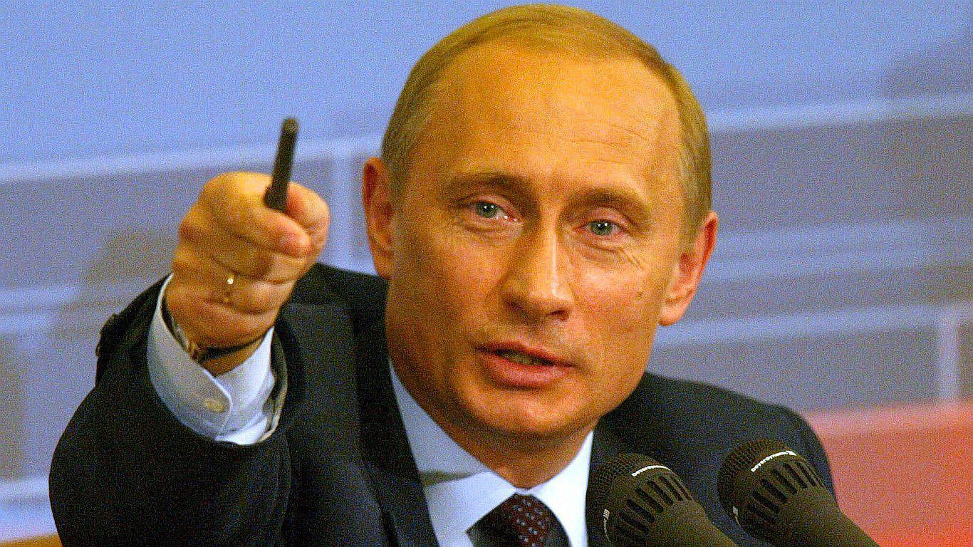 Vladimir Putin felicitó a Donald Trump y afirmó que Rusia "pondrá de su parte"