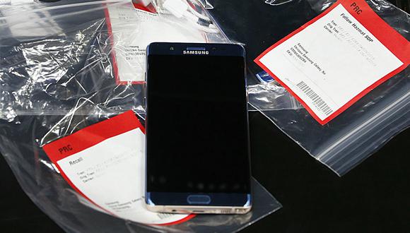 Samsung pide a usuarios del Galaxy Note 7 que lo apaguen para que no estalle