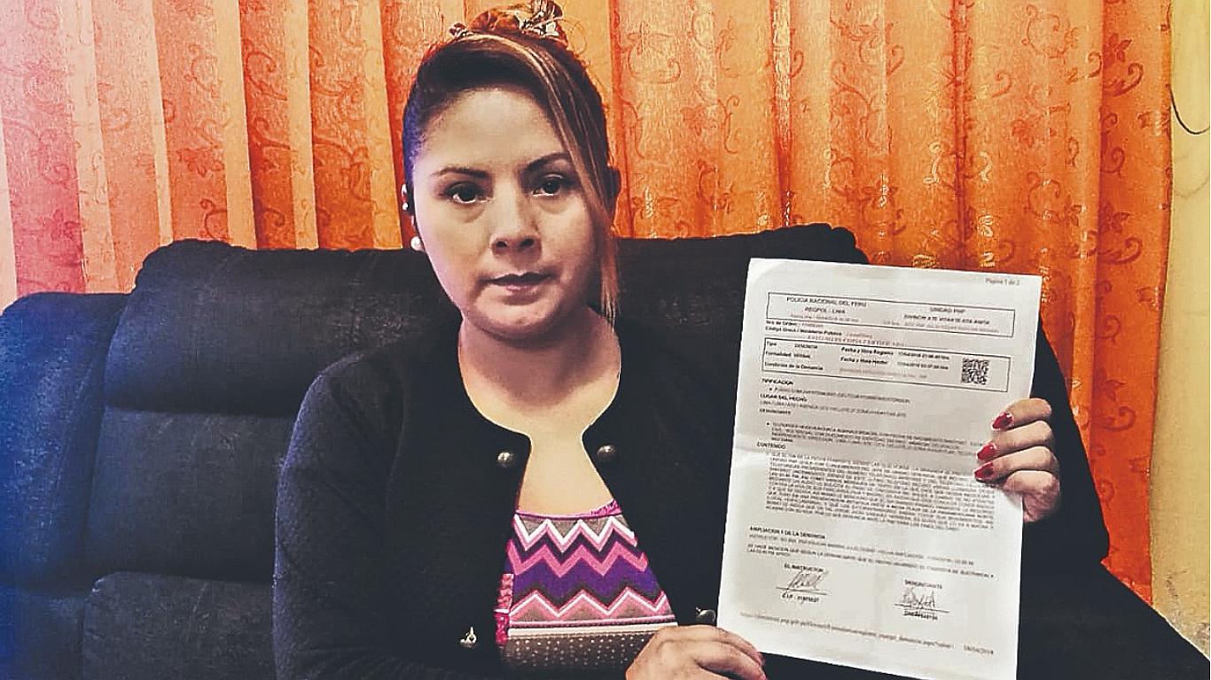 Cantante folclórica denuncia ser víctima de amenazas y extorsiones 