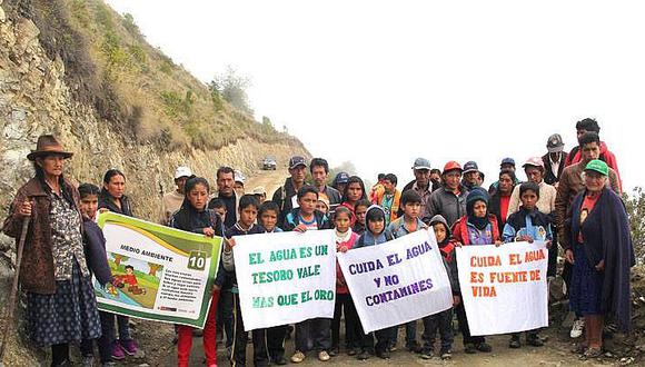 La Libertad: Población de Huaylillas acata paro contra empresa minera 