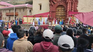 Reyes Magos visitan a Herodes y luego acuden a adorar al Niño Dios en Huancavelica