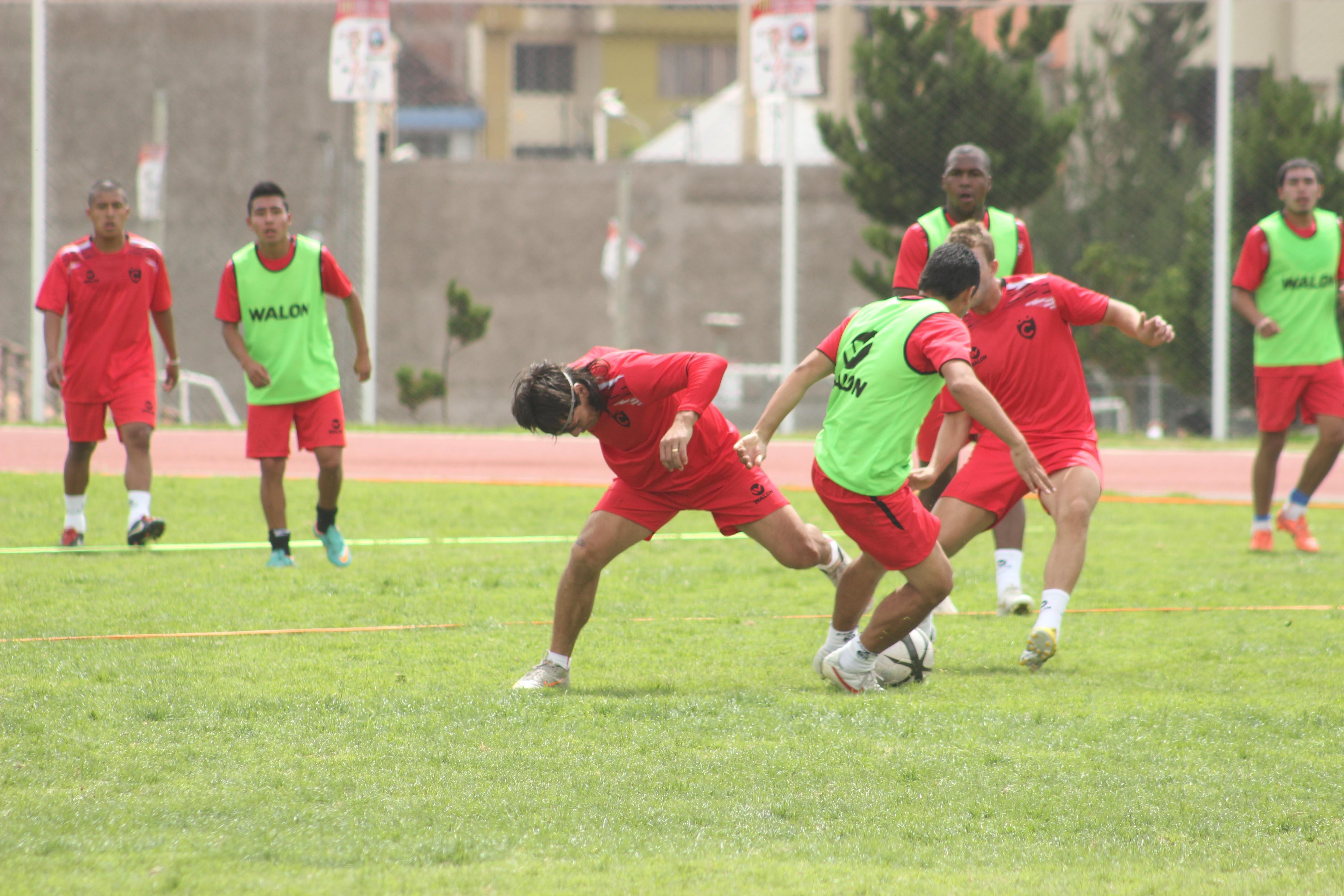 Cienciano. Carlos Orejuela y Luchín Castillo se recuperan