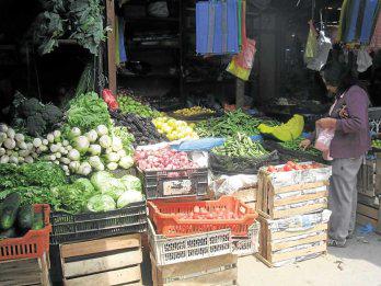 Precios de azúcar y aceite suben en 35%