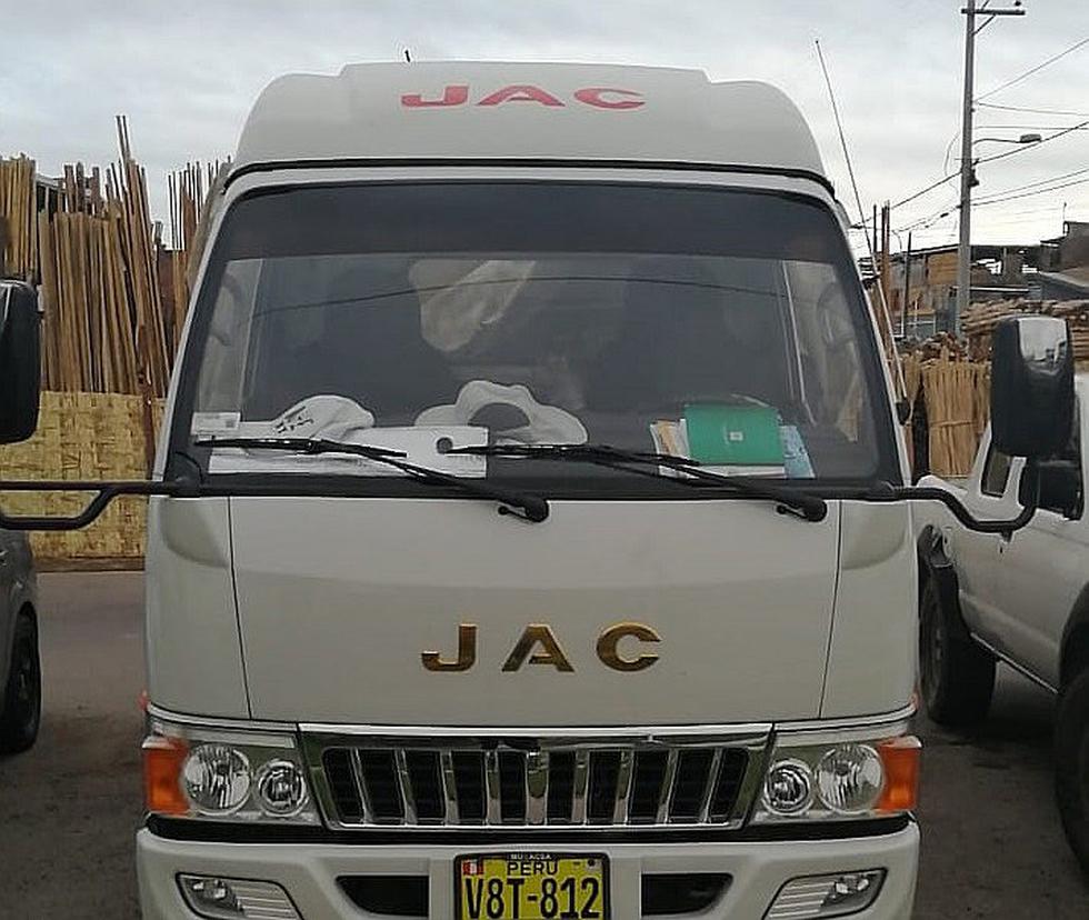 Policía recupera camión con 300 paquetes de cerveza en Camaná