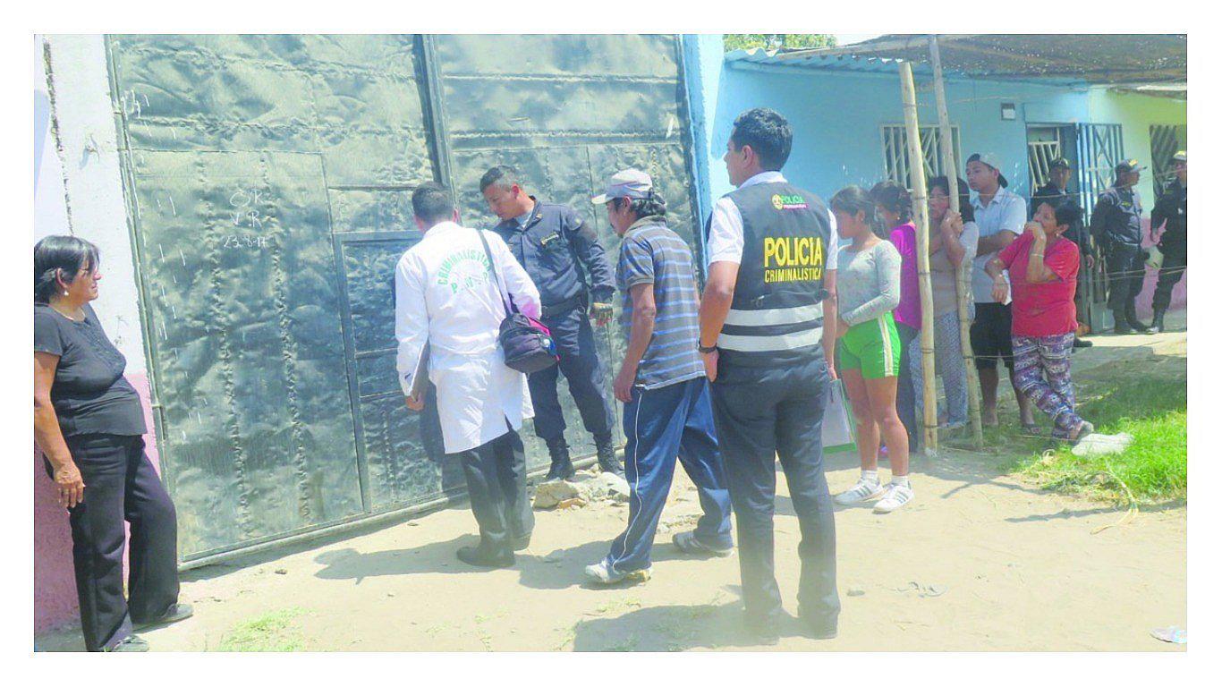 Estrangulan y queman a esposos