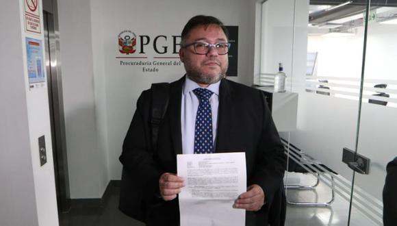 Daniel Soria y su abogado calificaron como "usurpador" al todavía procurador Javier León | Foto: Alessandro Currarino / El Comercio