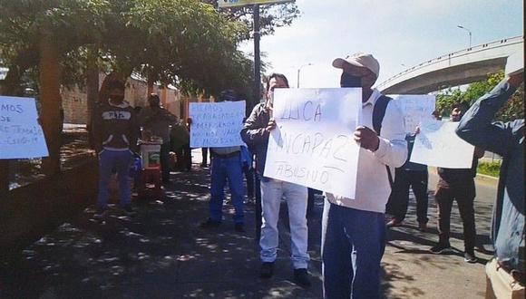 ​Obreros protestan exigiendo pago al Gobierno Regional de Arequipa