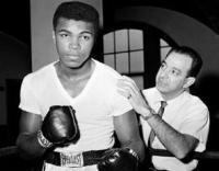 Fallece legendario entrenador de boxeo Angelo Dundee 