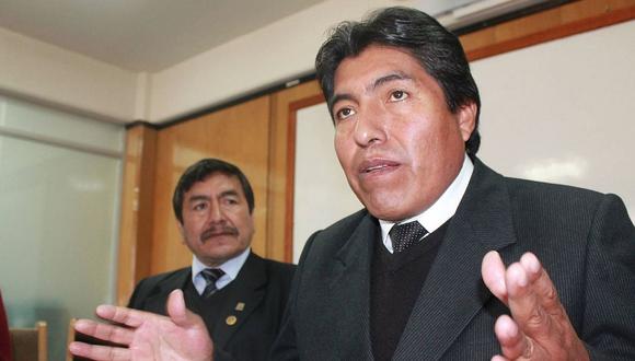 Alcalde de Puno realiza reajustes al interior de municipio lacustre 