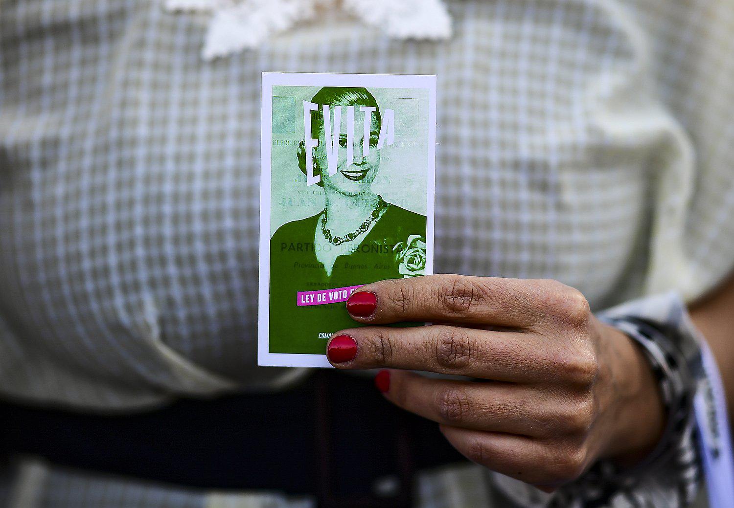 El mayor sindicato de la Argentina pide formalmente la beatificación de Evita Perón