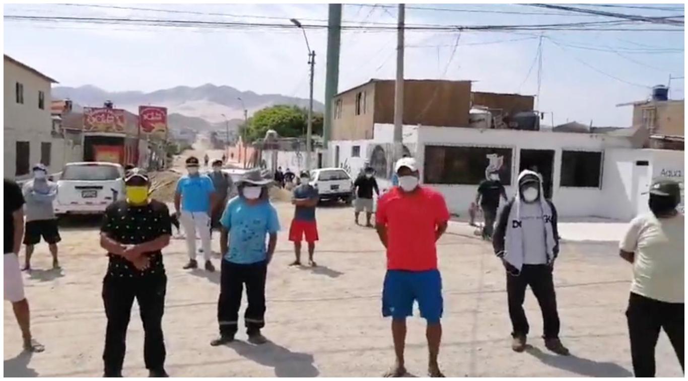 Vecinos de Asia retiran a 200 pasajeros que intentaban pasar cuarentena en boulevard. (Foto: Fernando Zavala)