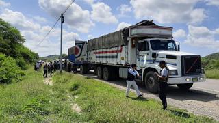 Tumbes: Policía interviene a 15 venezolanos que cruzaron la frontera ocultos en un camión 