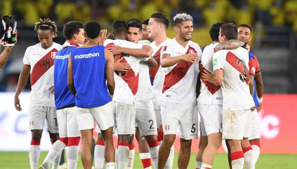 La selección peruana venció 1-0 a Colombia fuera de casa. (Foto: AFP)